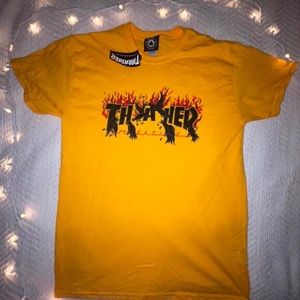 Thrasher Shirt
Size Medium
•
•
•
#shirt #thrasher #new #streetstyle #yellow